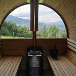 Petek Apartman *